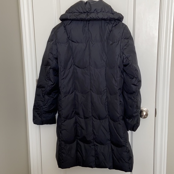 COLE HAAN black puffer coat. Size - see below. - Picture 2 of 8